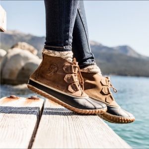 Sorel Out n About Leather Duck Book